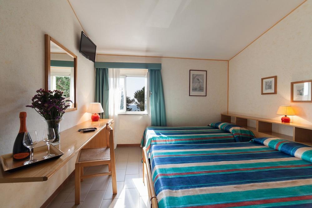 Hotel Villa Bolgheri Marina di Castagneto Carducci Exteriör bild